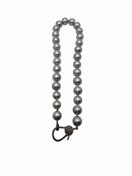 Luminous Majestic Grey Pearl Necklace