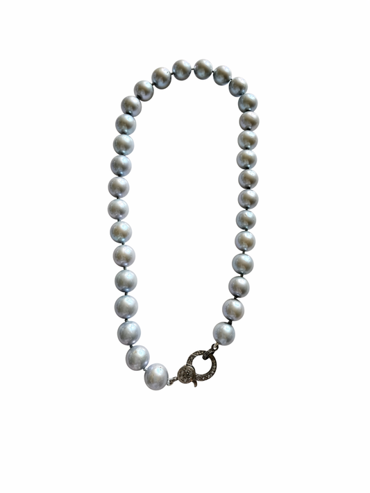 Luminous Grey Pearl Necklace