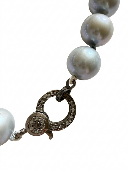 Luminous Grey Pearl Necklace